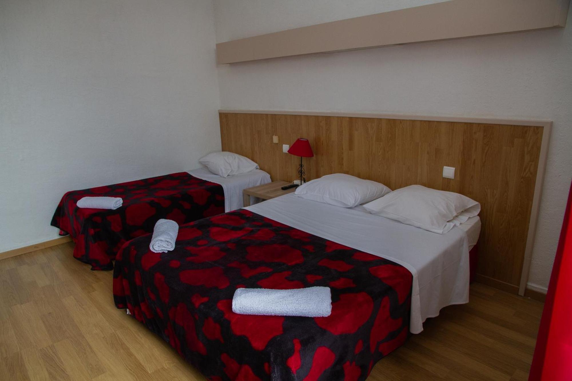 Hotel Durand Le Patio Ales Ngoại thất bức ảnh