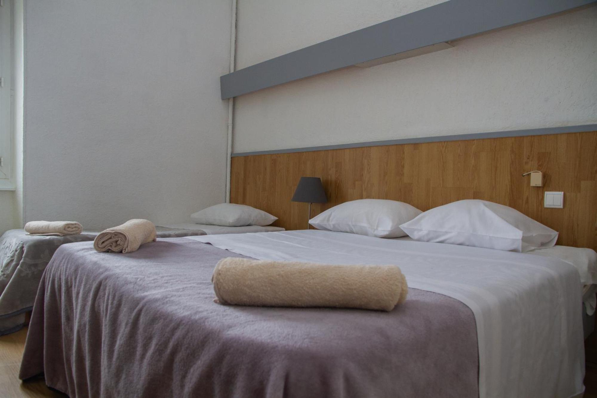 Hotel Durand Le Patio Ales Ngoại thất bức ảnh
