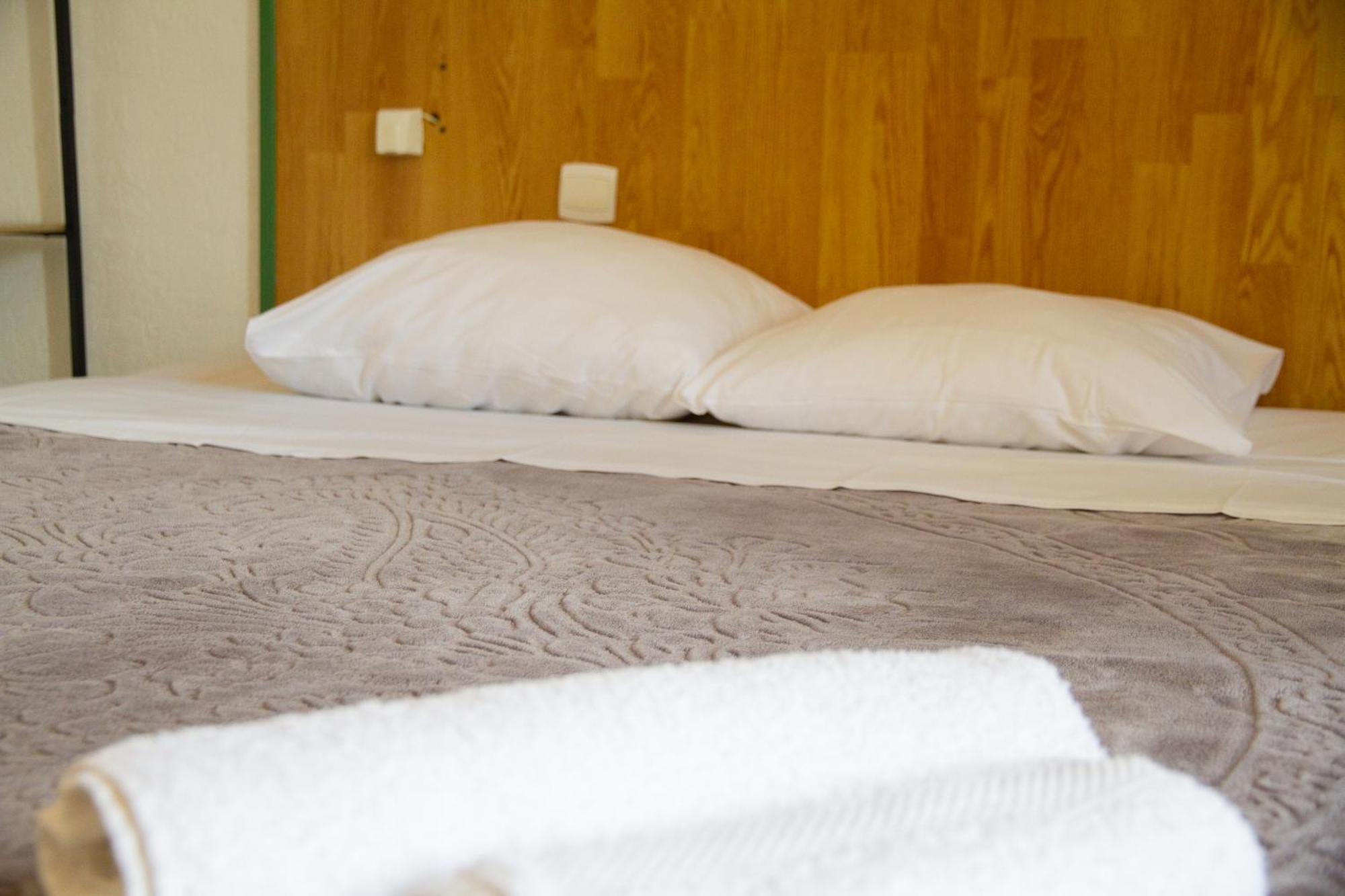 Hotel Durand Le Patio Ales Ngoại thất bức ảnh