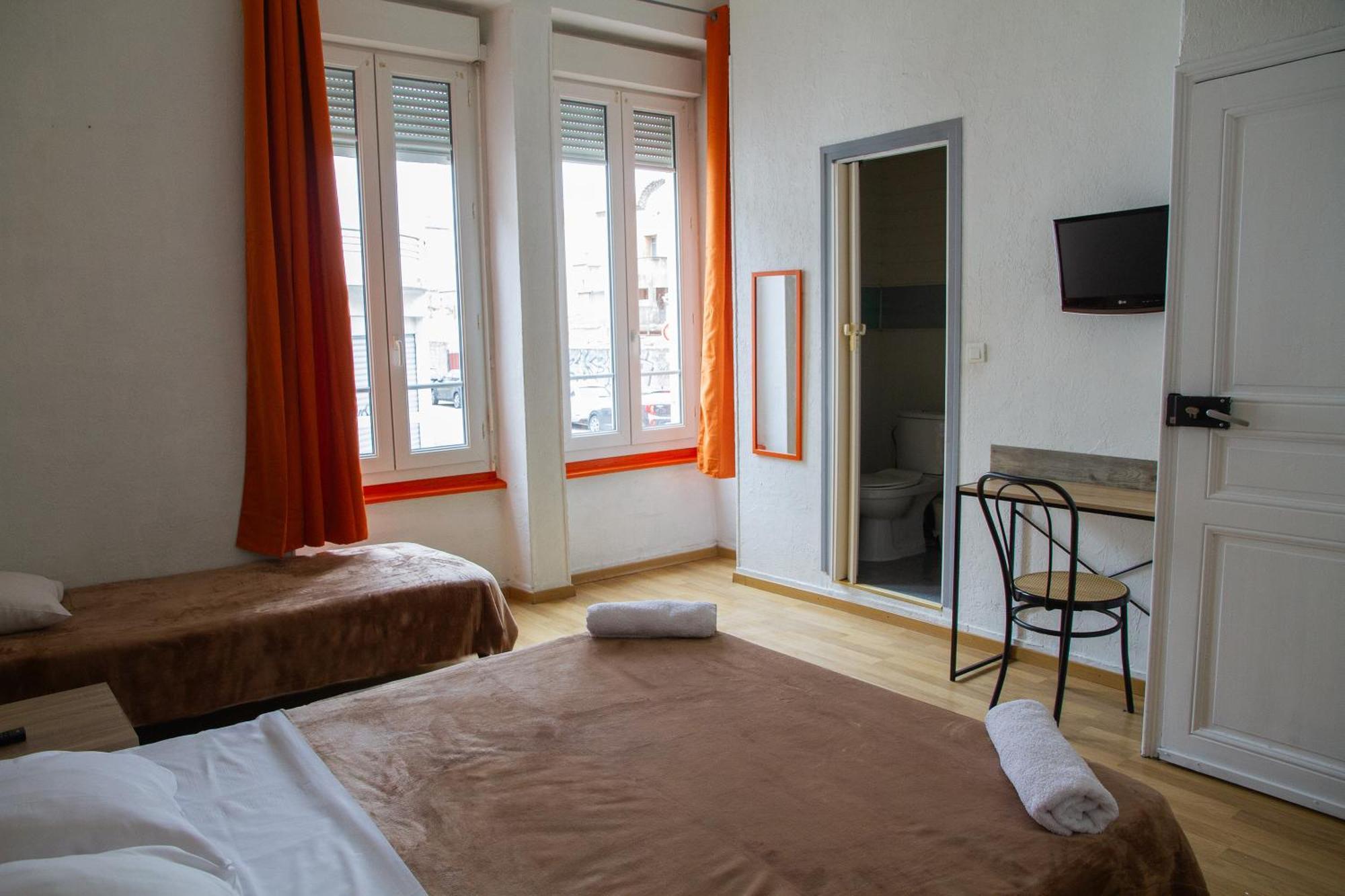 Hotel Durand Le Patio Ales Ngoại thất bức ảnh